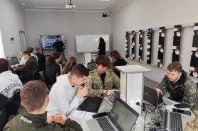 Відбувся захист практичних проєктів з робототехніки у групі КН-21