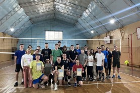 28 березня в Галицькому фаховому коледжі пройшли товариські ігри між хлопцями з волейболу